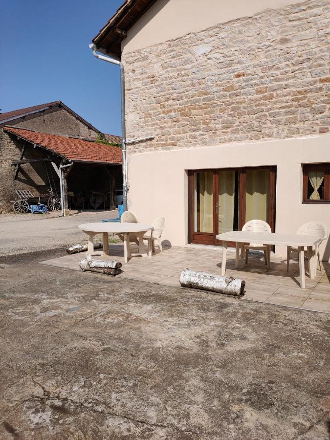 La Ferme Du Grand Faubourg Bed and Breakfast Pont-de-Vaux Buitenkant foto